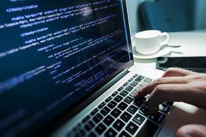 Computer With Web Design Mistakes To Avoid As A Lawyer.
